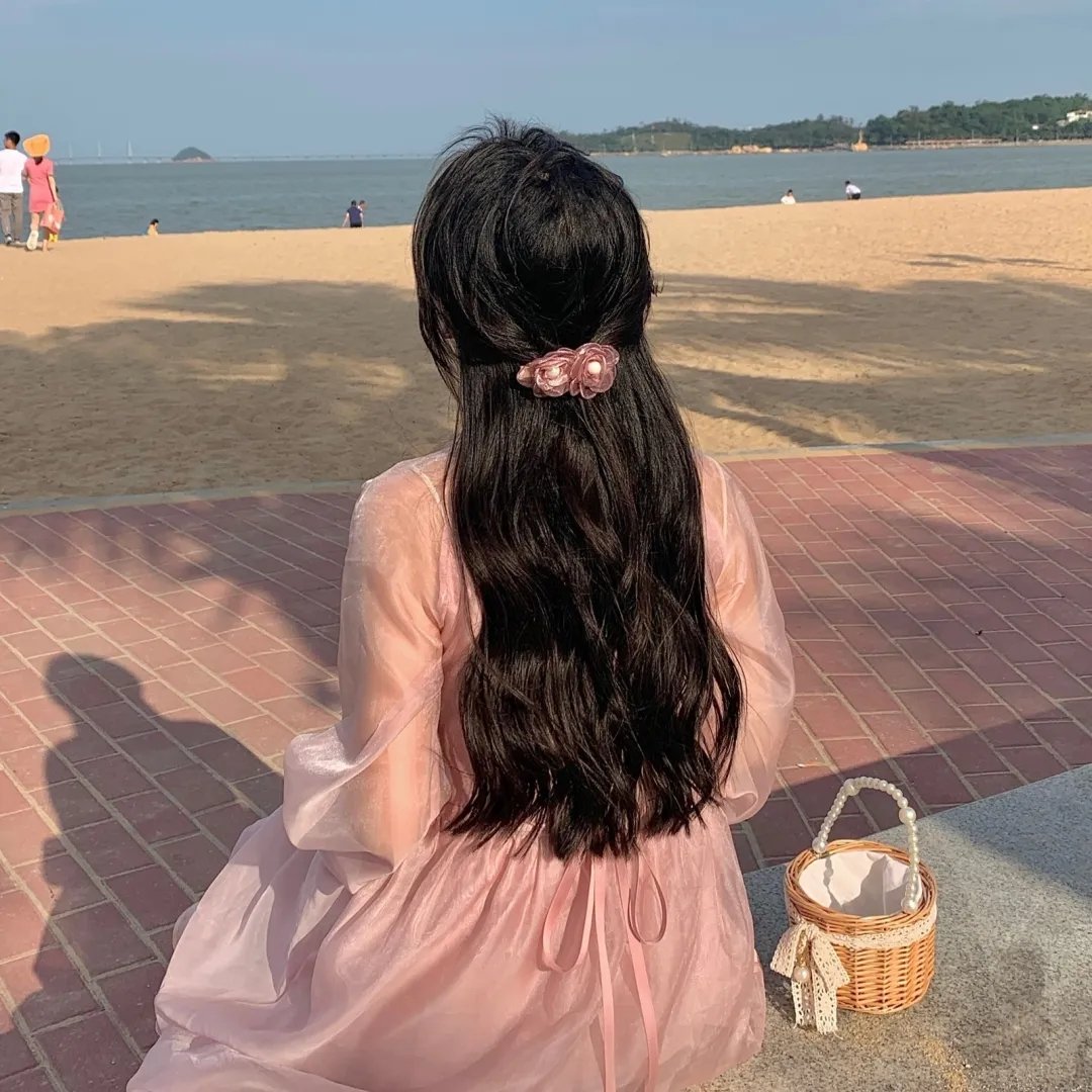 五月的四天海报